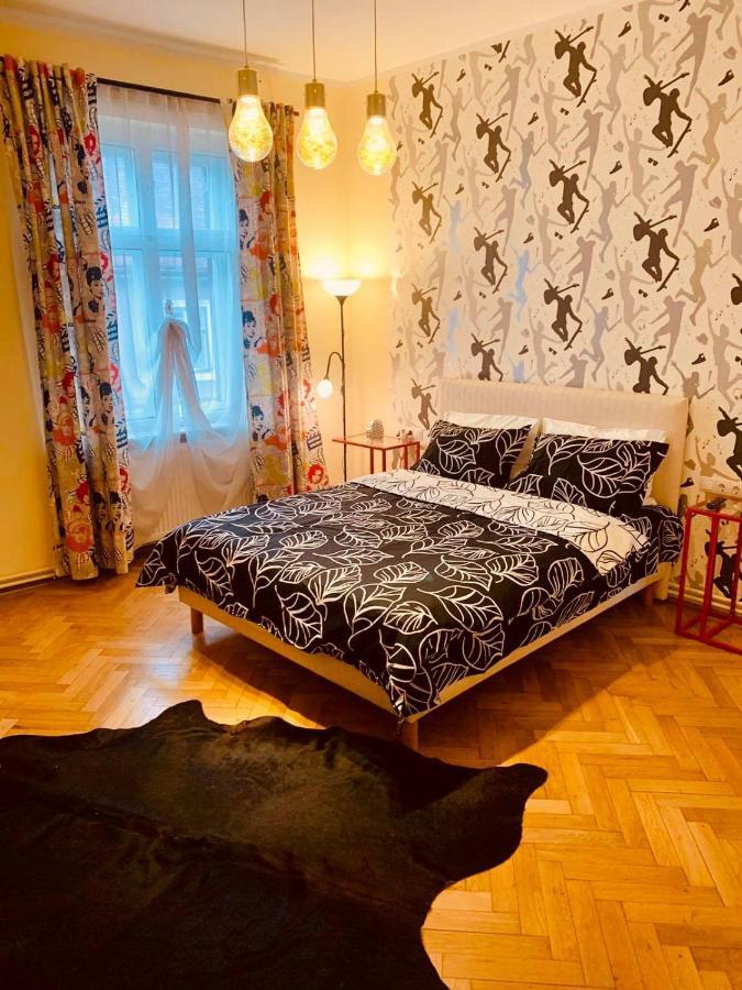 Cinematheque Ultracentral Apartment Sibiu Buitenkant foto